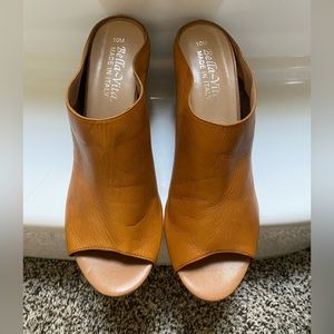 BELLA Vita Savona 10M Italian leather mules